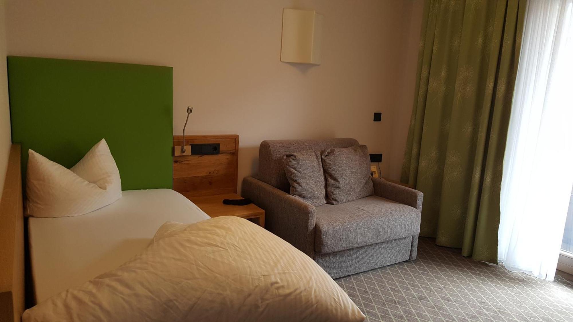 Hotel Mozart Landeck Esterno foto