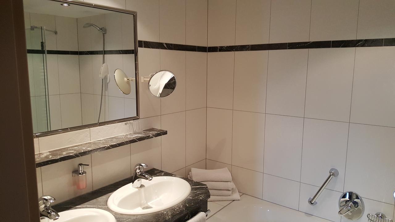 Hotel Mozart Landeck Esterno foto