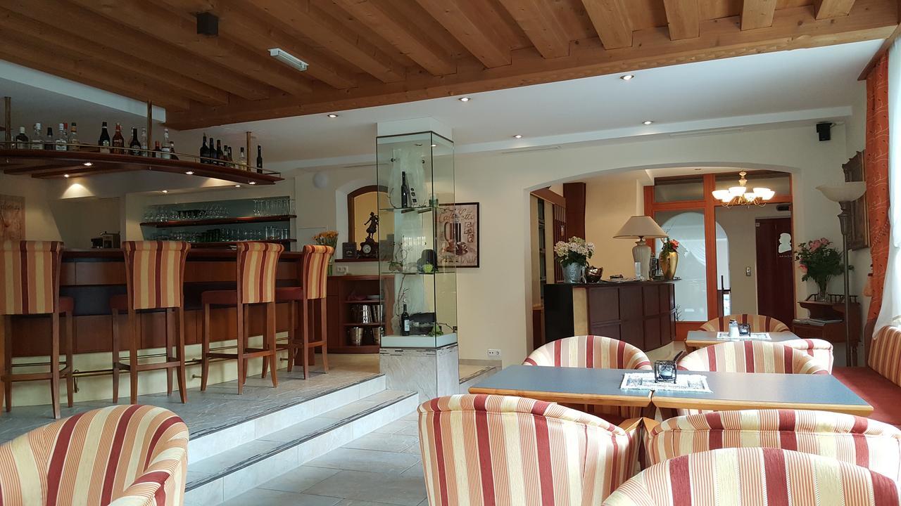 Hotel Mozart Landeck Esterno foto