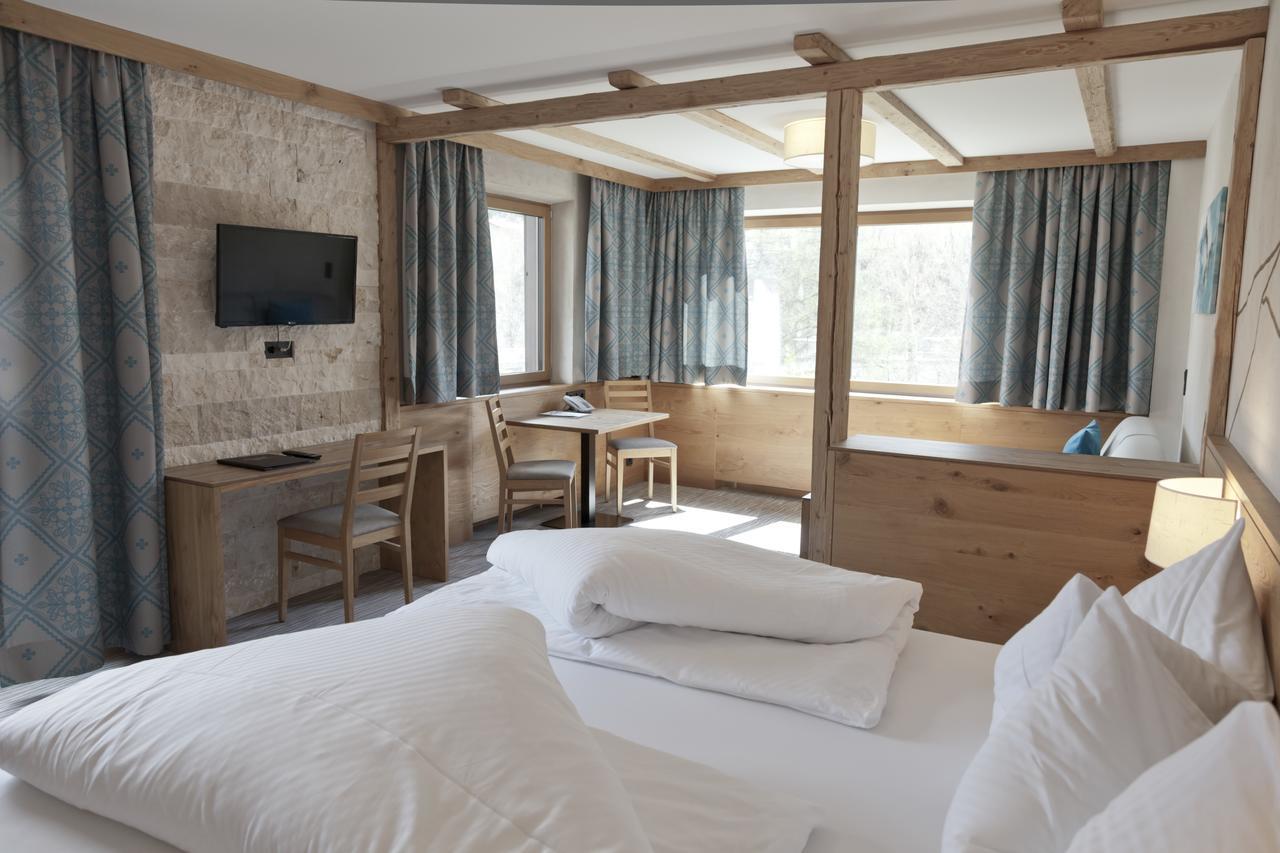 Hotel Mozart Landeck Esterno foto