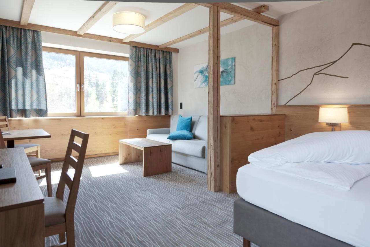 Hotel Mozart Landeck Esterno foto